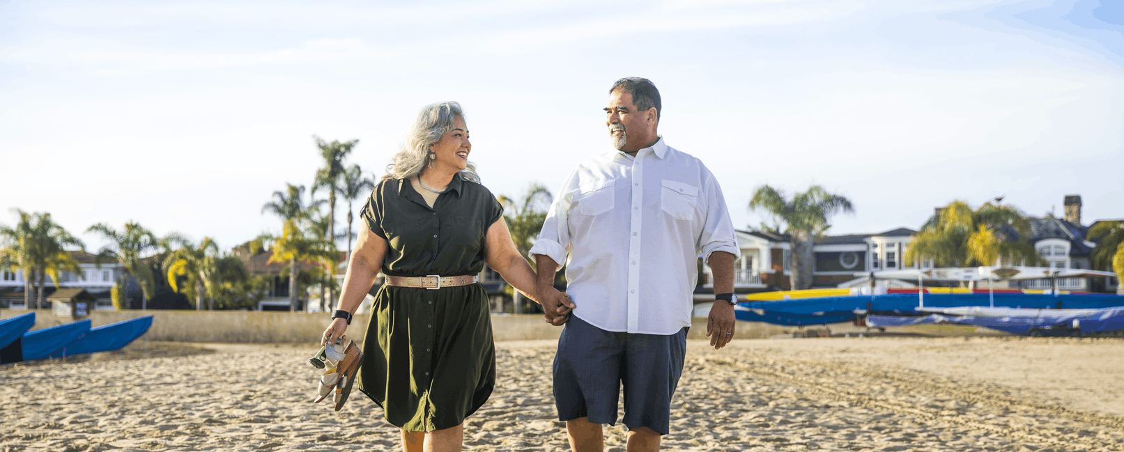 BT_RLY_couple on beach
