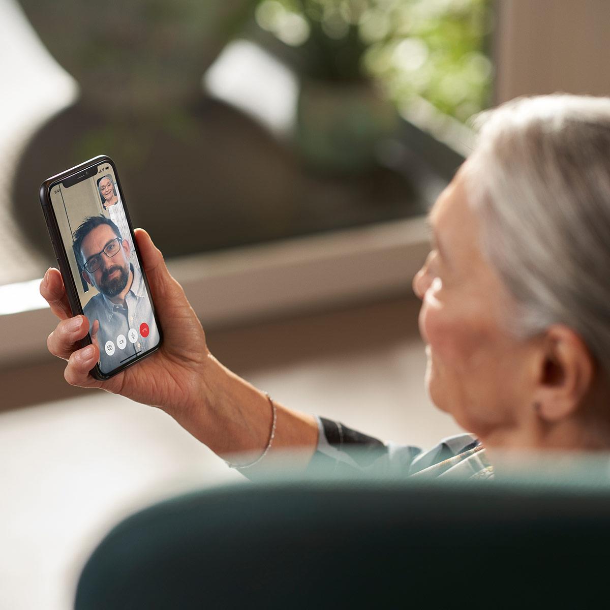 Ons nieuwste hoortoestel met de meest natuurlijke geluidskwaliteit - ReSound ONE